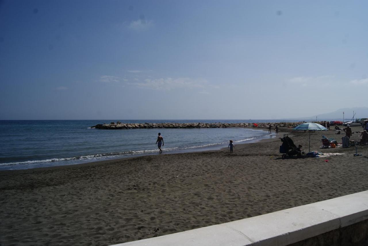 Casa Lopez- Lujosa Casa De Playa En Malaga Villa Eksteriør billede